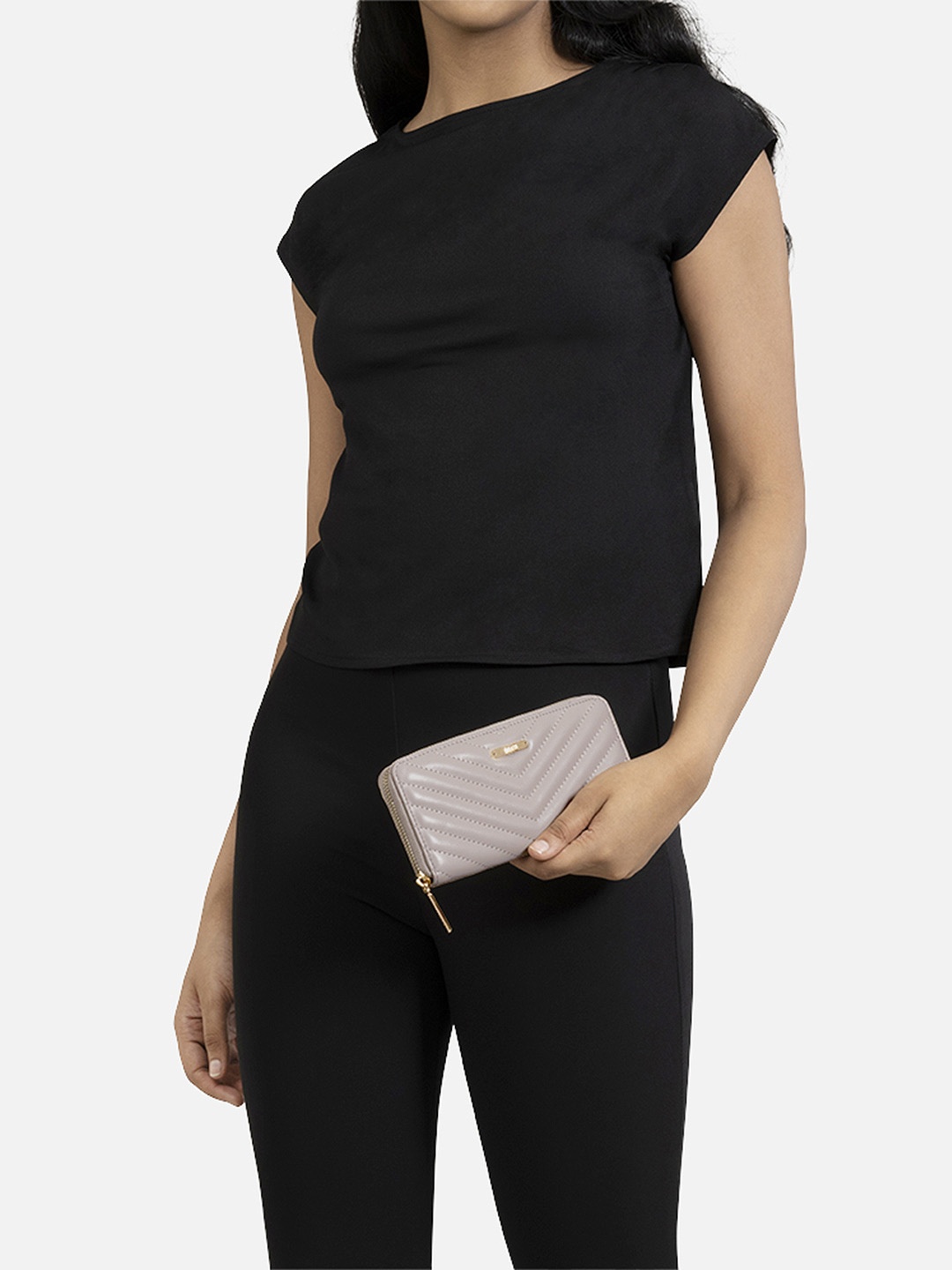 

IRTH Women Quilted Zip Around Quilted Wallet, Beige