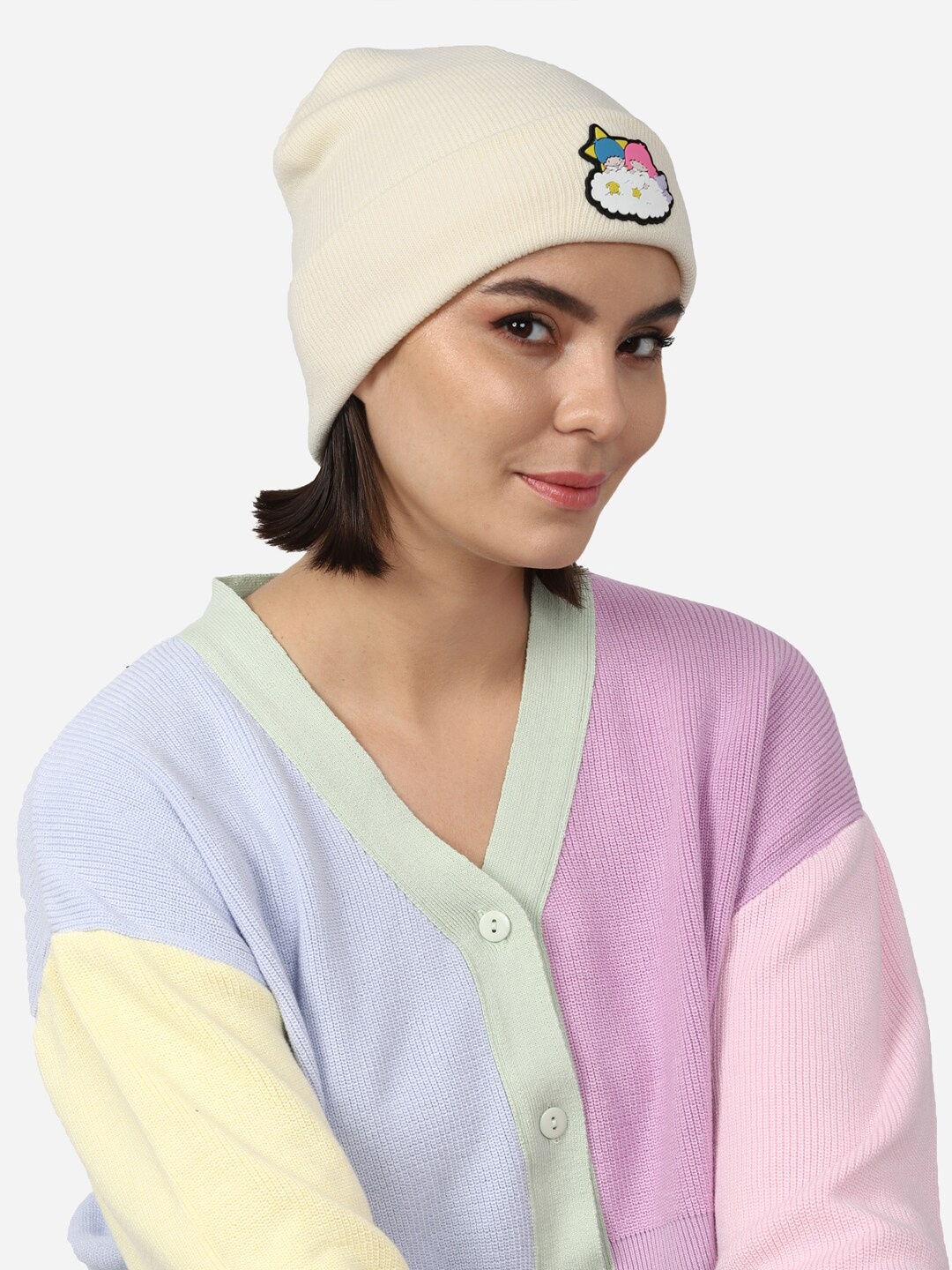 

FOREVER 21 Women Beige Printed Acrylic Beanie