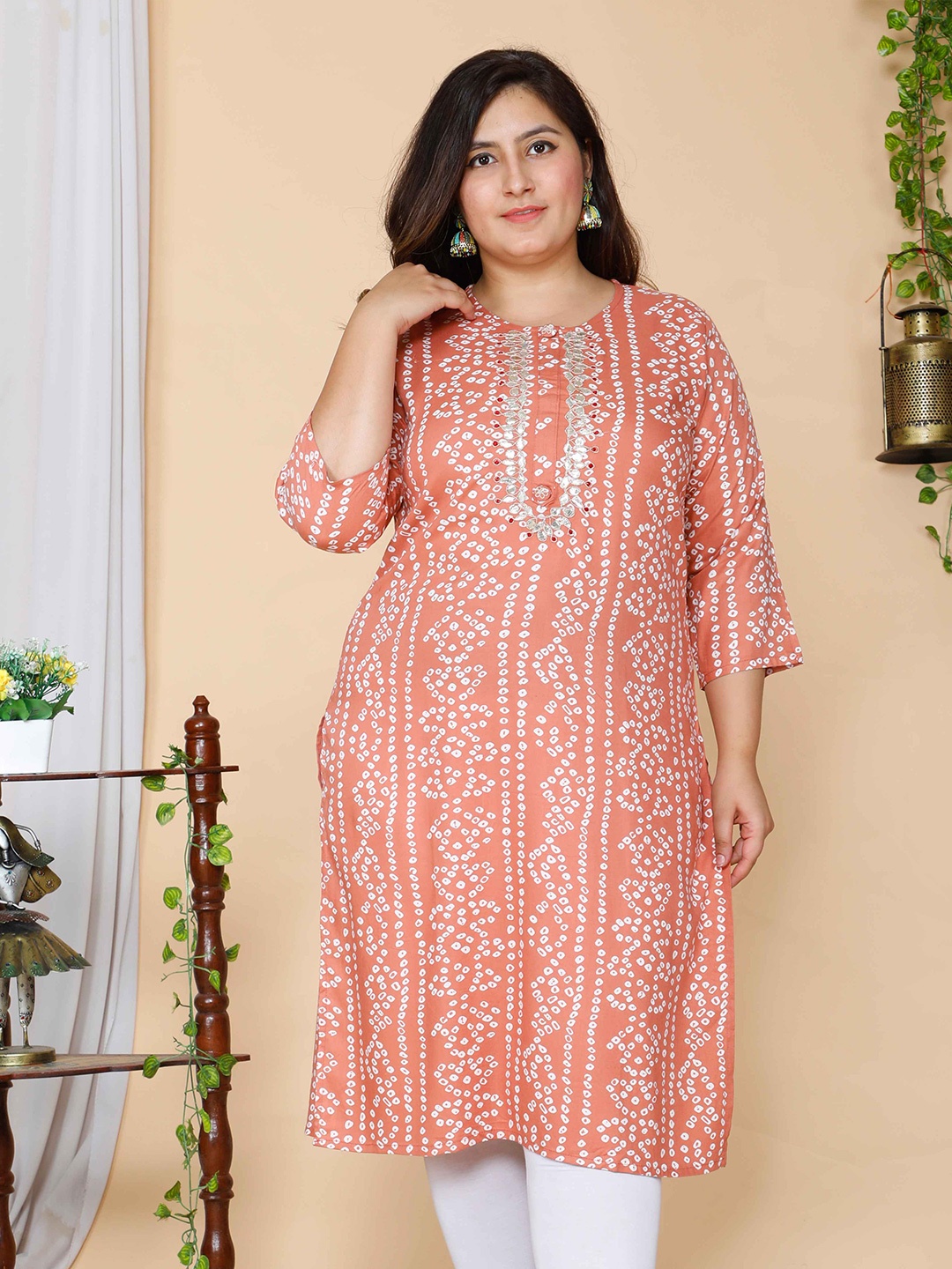 

MIRAVAN Women Plus Size Peach-Coloured Bandhani Printed Kurta
