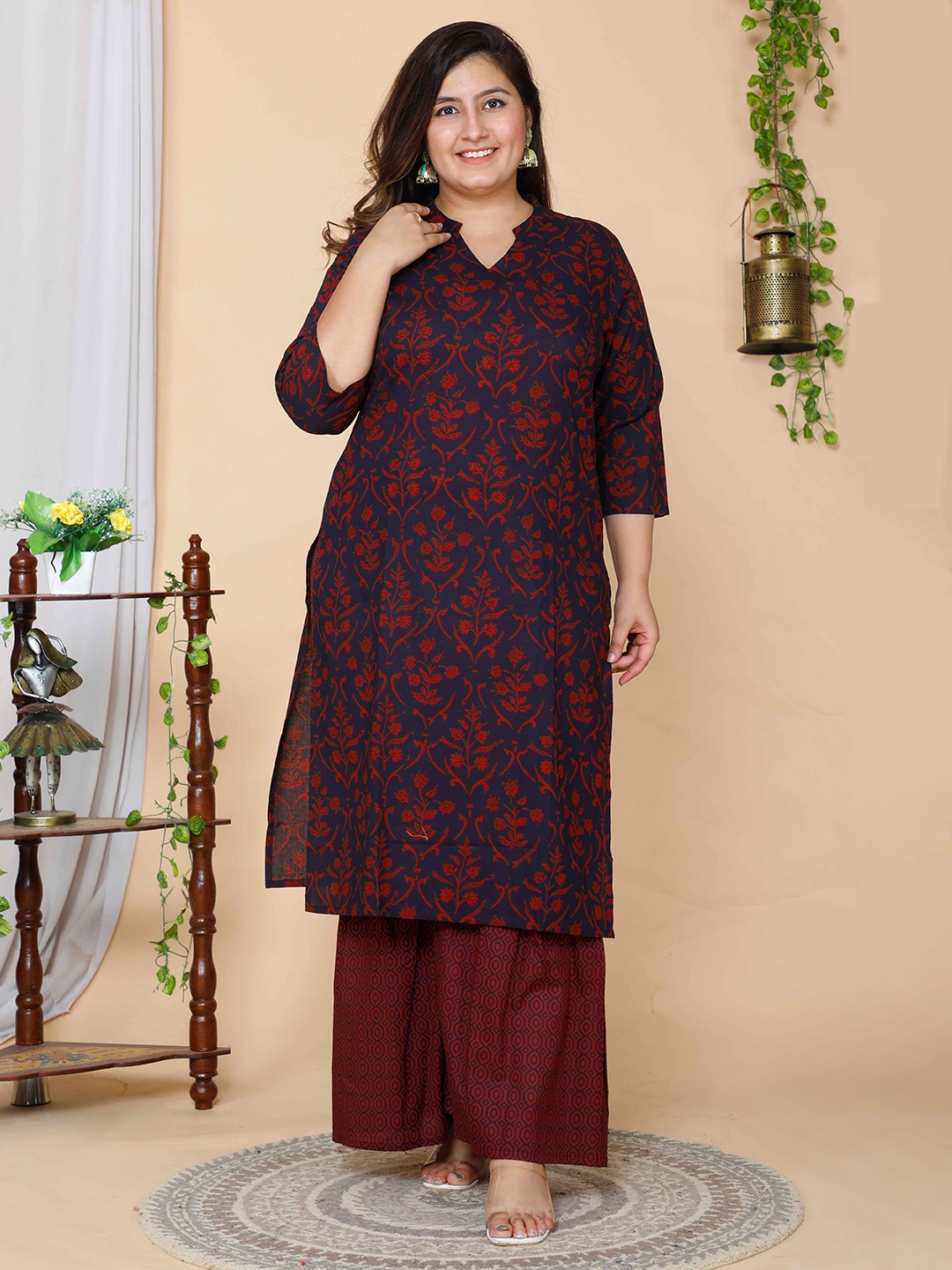 

MIRAVAN Women Plus Size Blue & Maroon Floral Printed Pure Cotton Kurta with Sharara