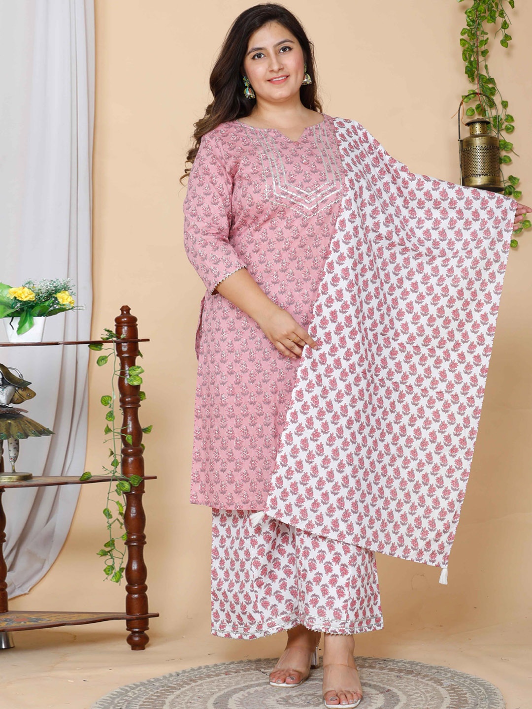 

MIRAVAN Women Plus Size Pink Floral Printed Gotta Patti Pure Cotton Kurta With Palazzos & Dupatta