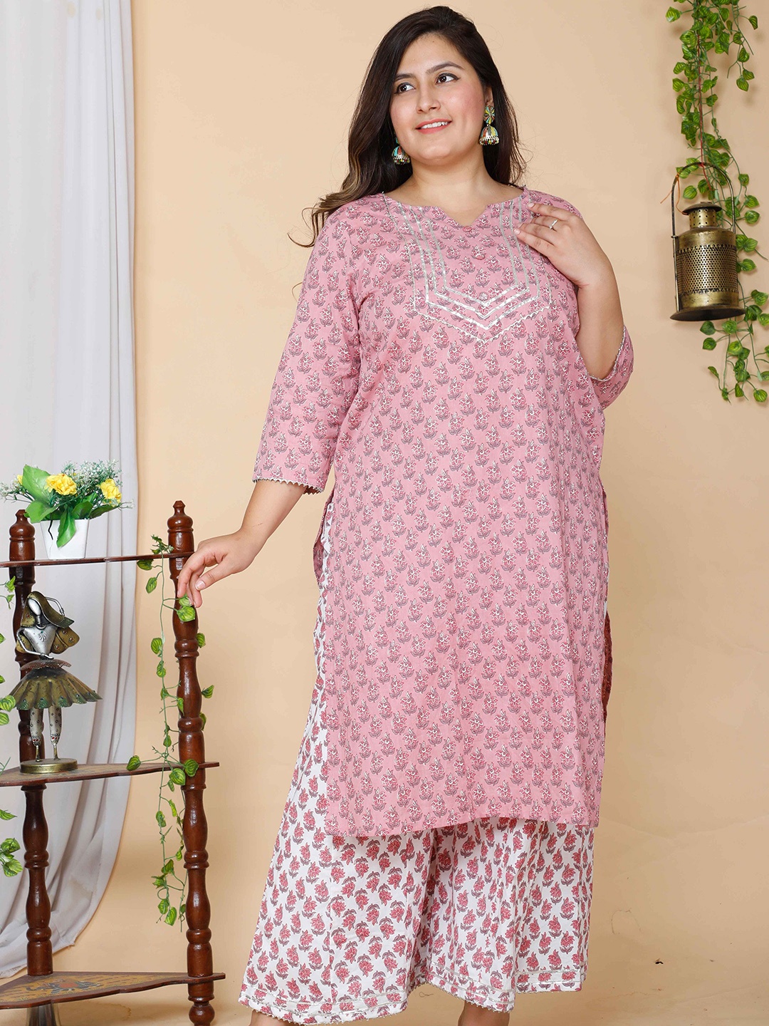 

MIRAVAN Women Plus Size Pink Floral Printed Pure Cotton Kurta with Palazzos