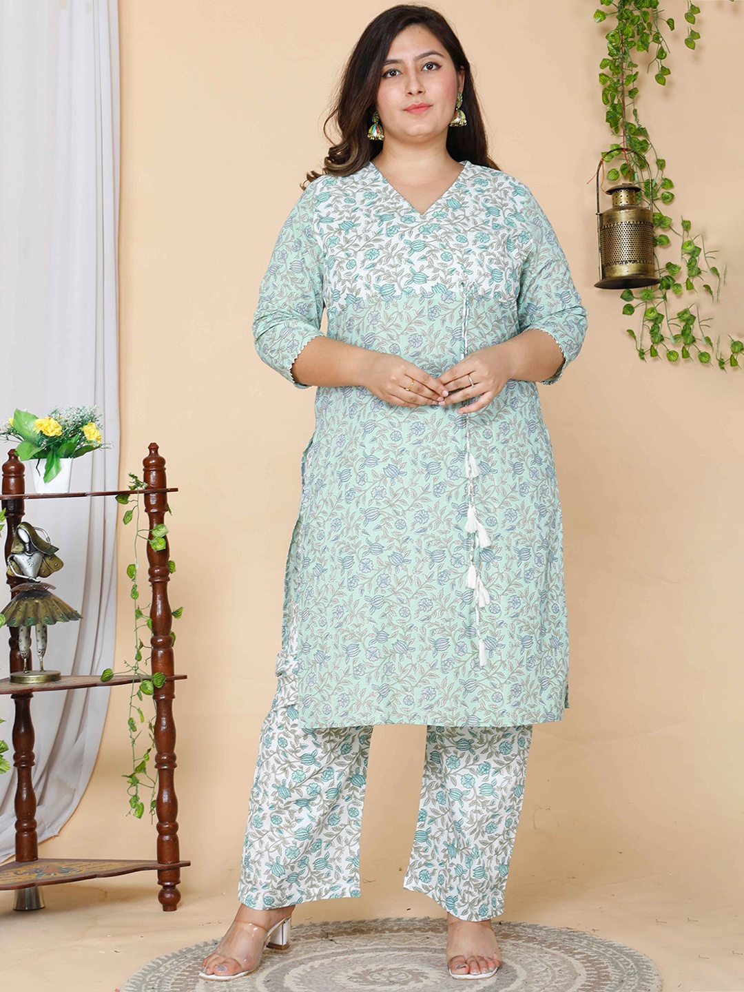 

MIRAVAN Women Plus Size Green Floral Printed Angrakha Pure Cotton Kurta with Palazzos