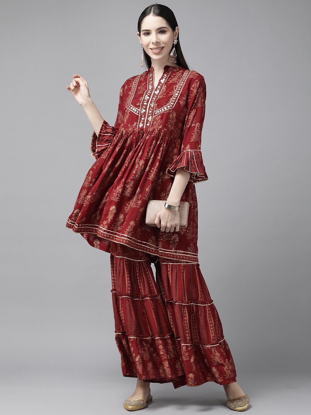 

Amirah s Women Maroon & Gold-Toned Floral Printed Pleated Gotta Patti Kurta with Sharara