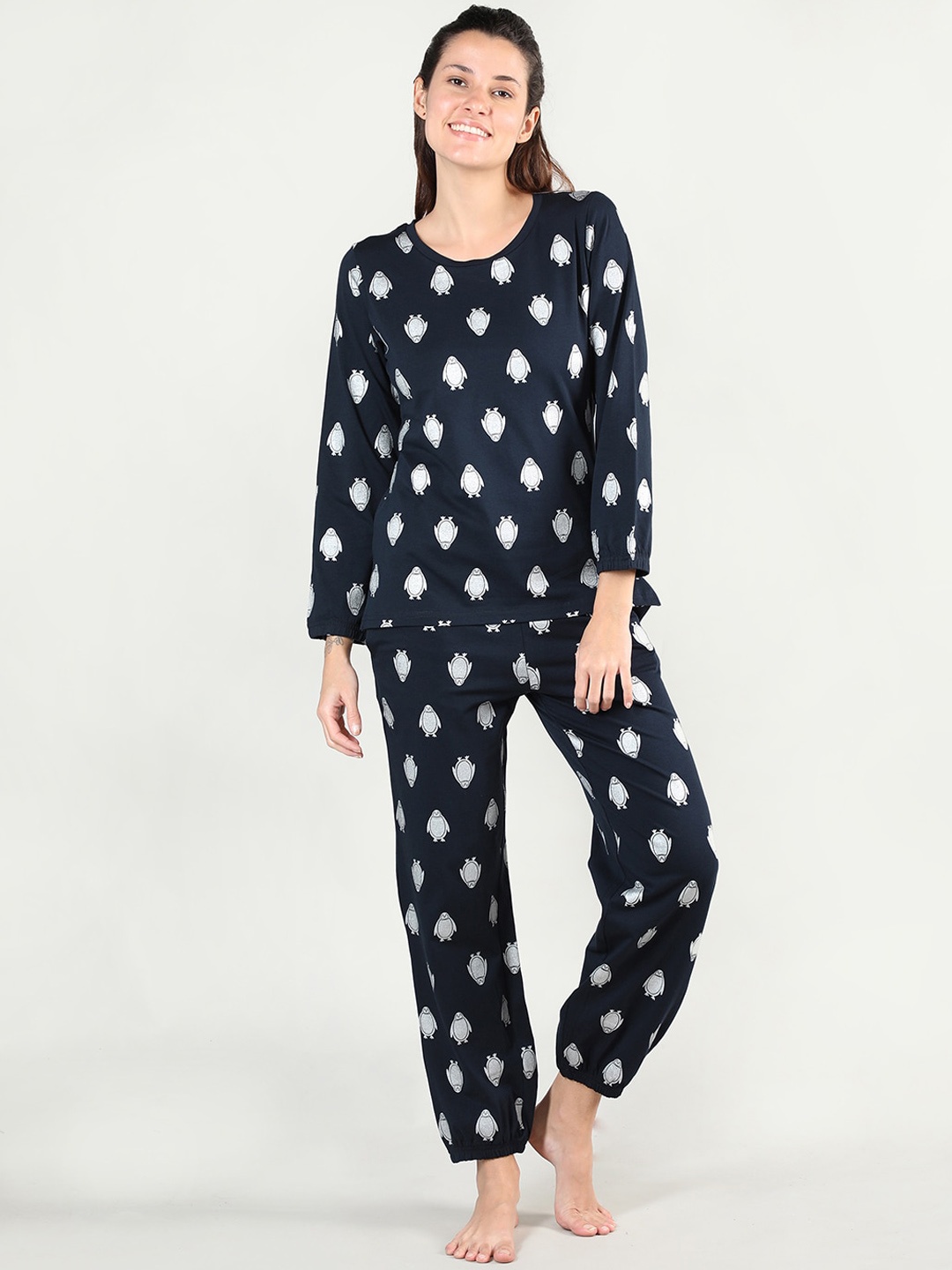 

Organzaa Women Navy Blue & White Printed Night suit