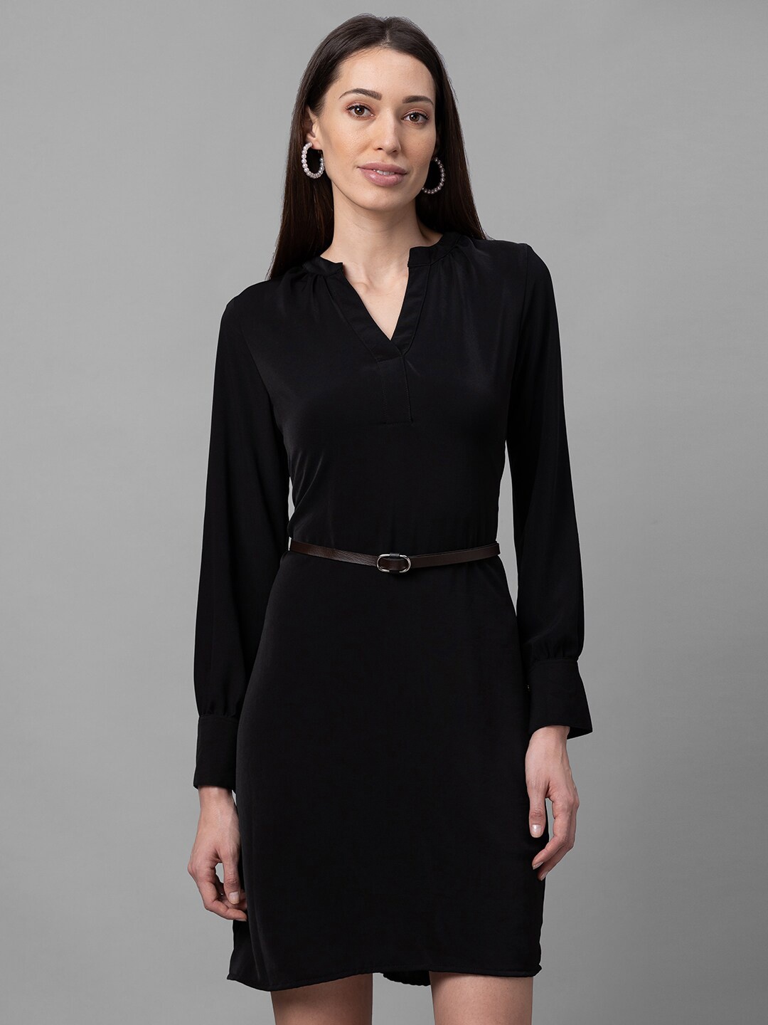 

Globus Black Crepe Sheath Dress