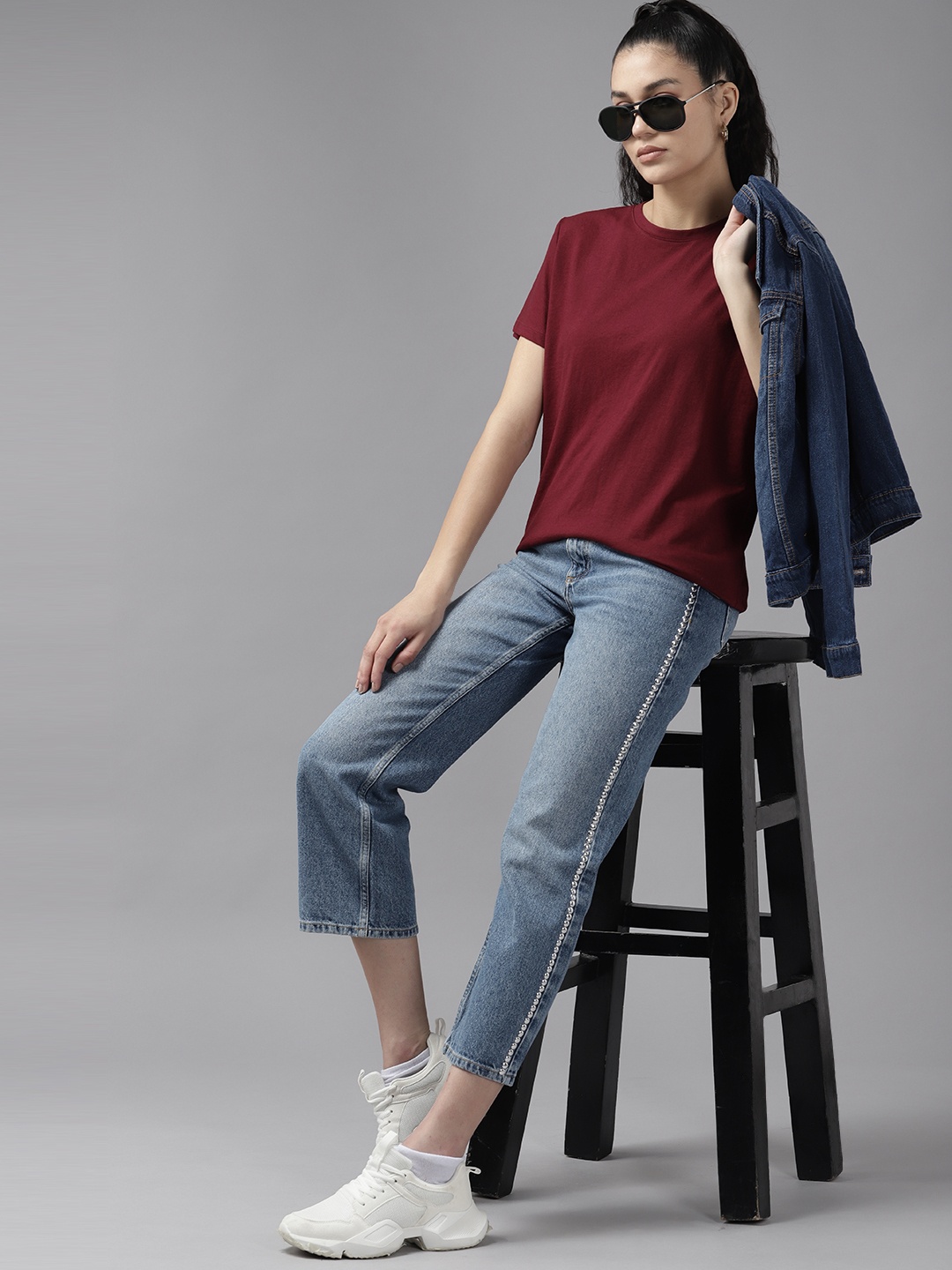 

Roadster Women Oversized T-shirt, Maroon
