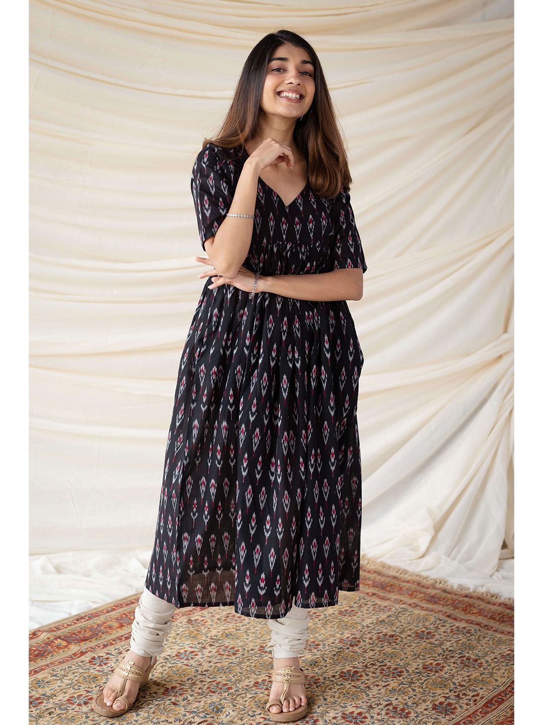 

THE INDIAN ETHNIC CO Women Black Anarkali Kurta
