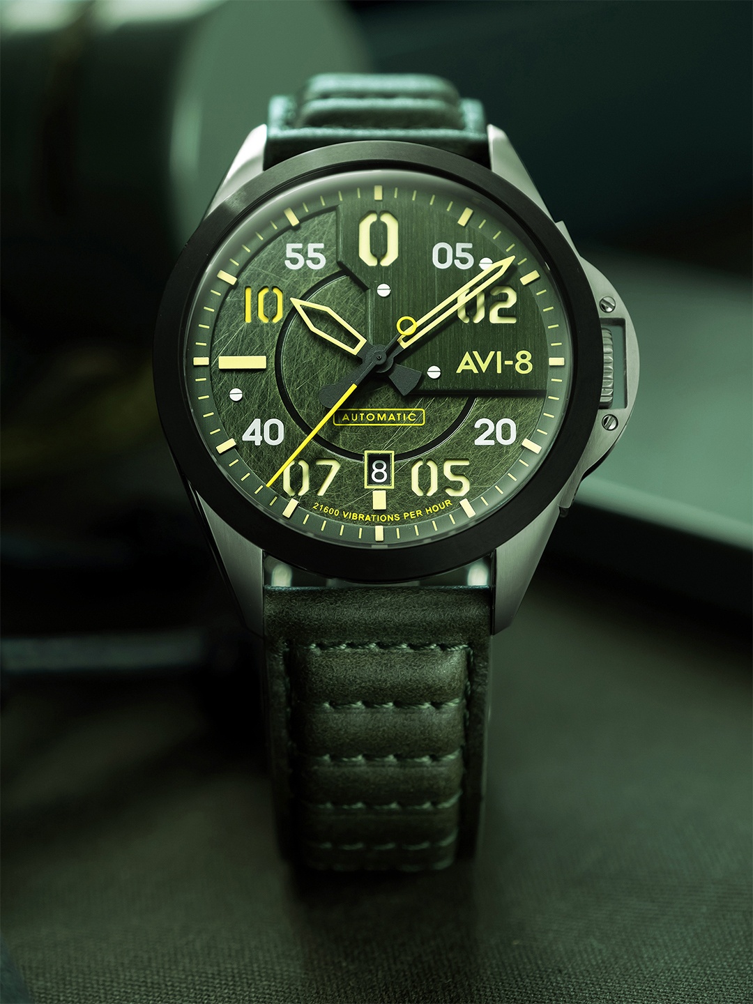 

AVI-8 Men Green Brass Patterned Dial & Green Leather Straps Analogue Watch