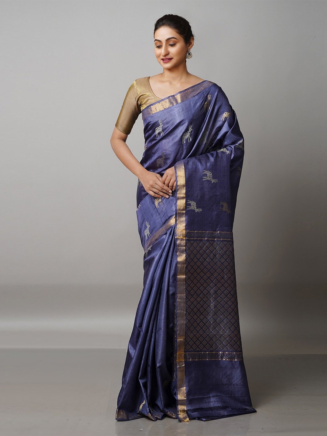 

Unnati Silks Grey & Gold-Toned Woven Design Zari Pure Silk Tussar Saree