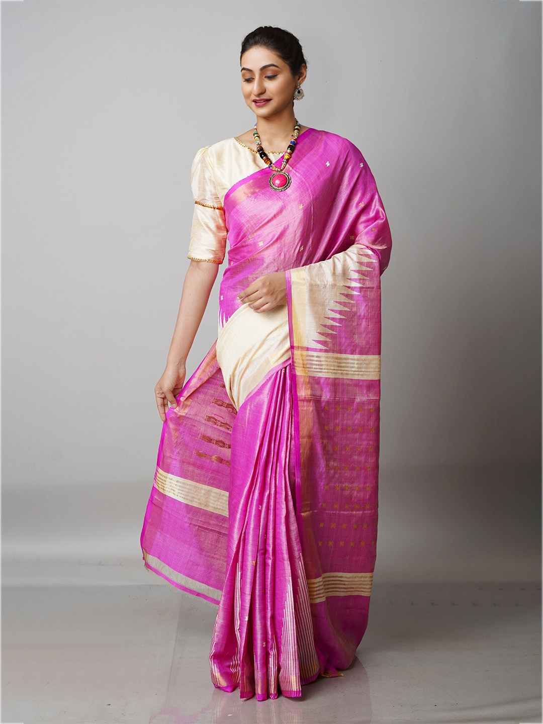 

Unnati Silks Magenta & Cream-Coloured Woven Design Pure Silk Handloom Tussar Zari Saree