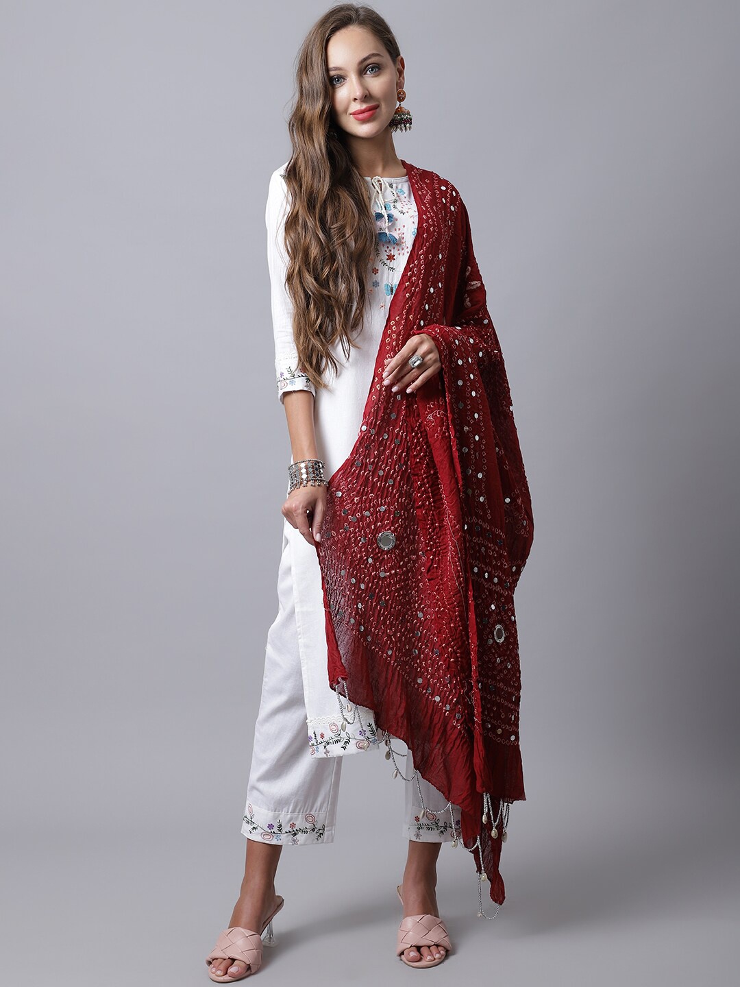 

SOUNDARYA Women Red & White Printed Pure Cotton Bandhani Dupatta with Mirror Work