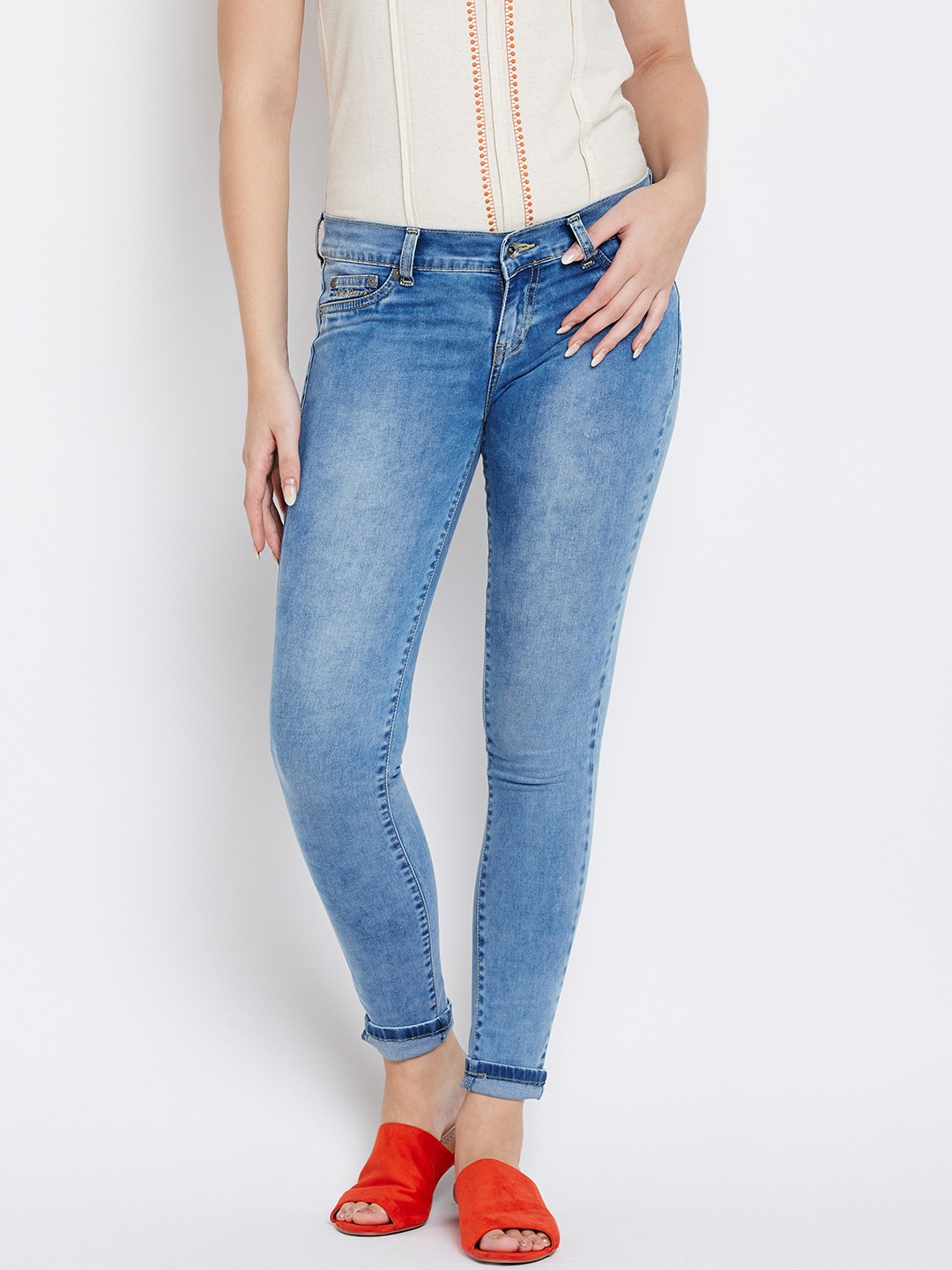 

Pepe Jeans Women Blue Skinny Fit Low-Rise Clean Look Stretchable Jeans