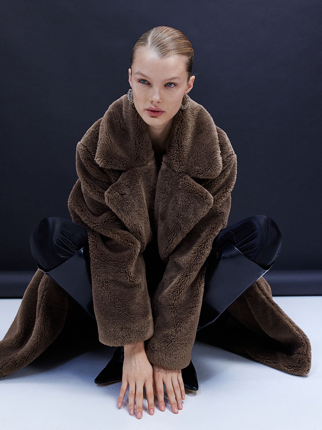 

H&M Women Brown Fluffy Coat