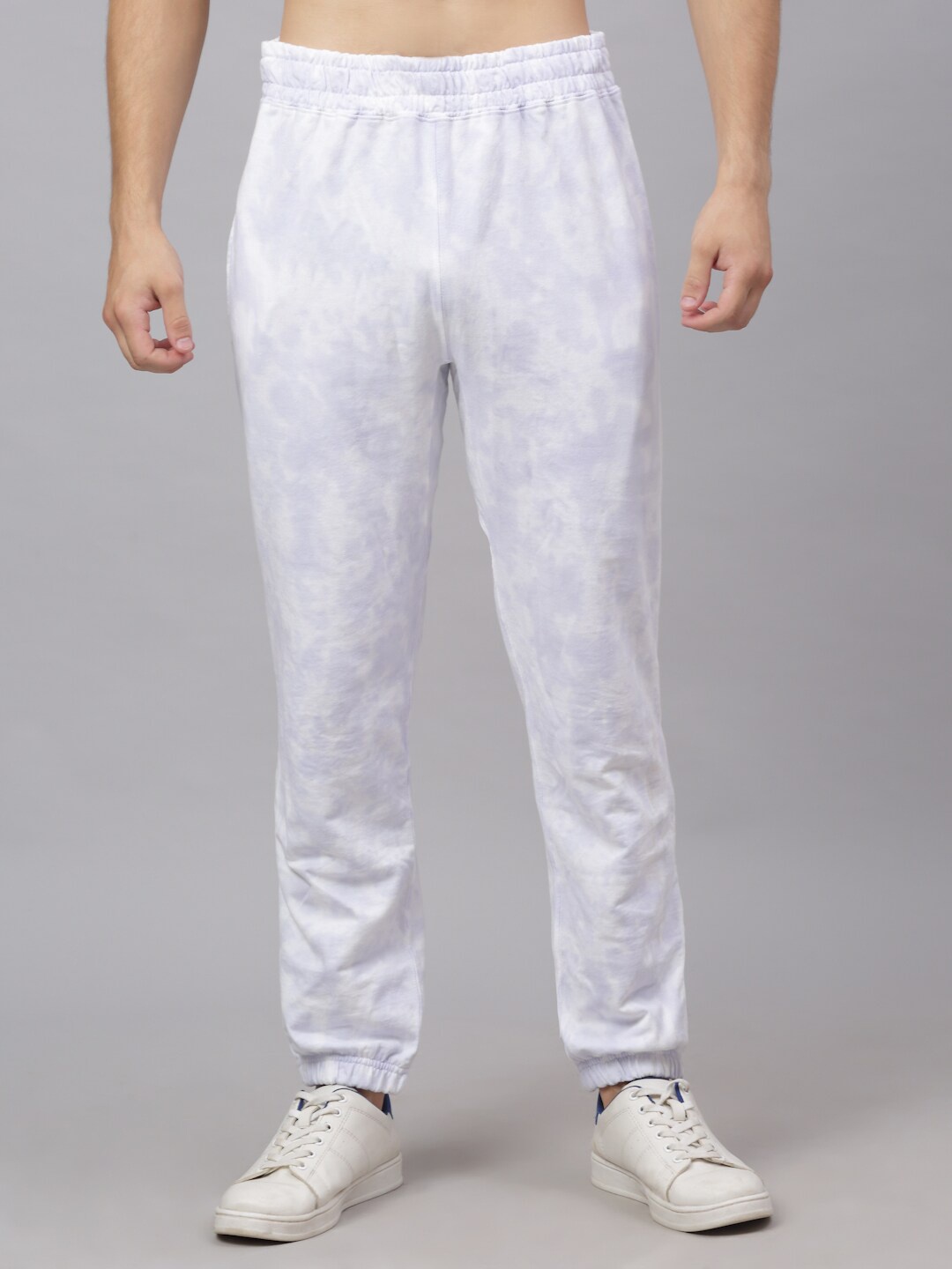 

Ennoble Men Purple & White Tie & Dye Printed Pure Cotton Relaxed-Fit Joggers