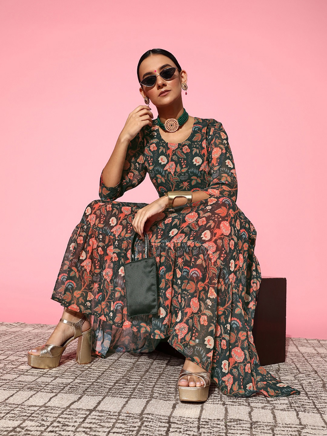

ZOLA Women Green Ethnic Motifs Belted Detail Georgette Anarkali Kurta