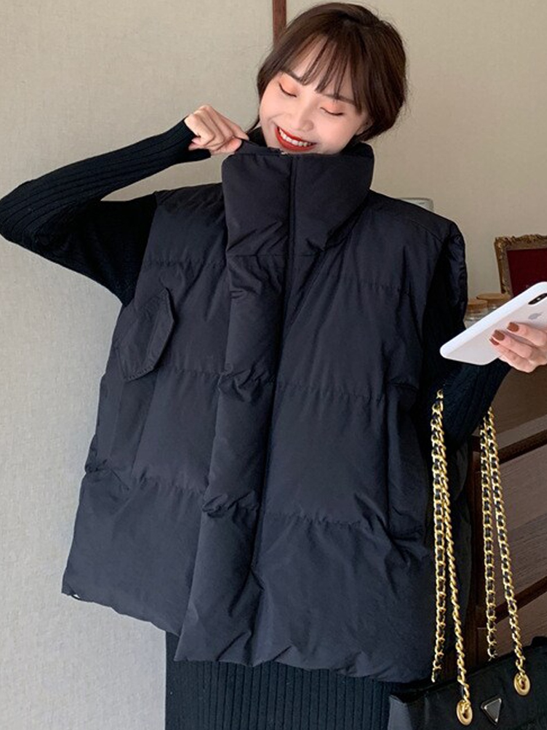

BoStreet Women Black Solid Sleeveless Padded Jacket