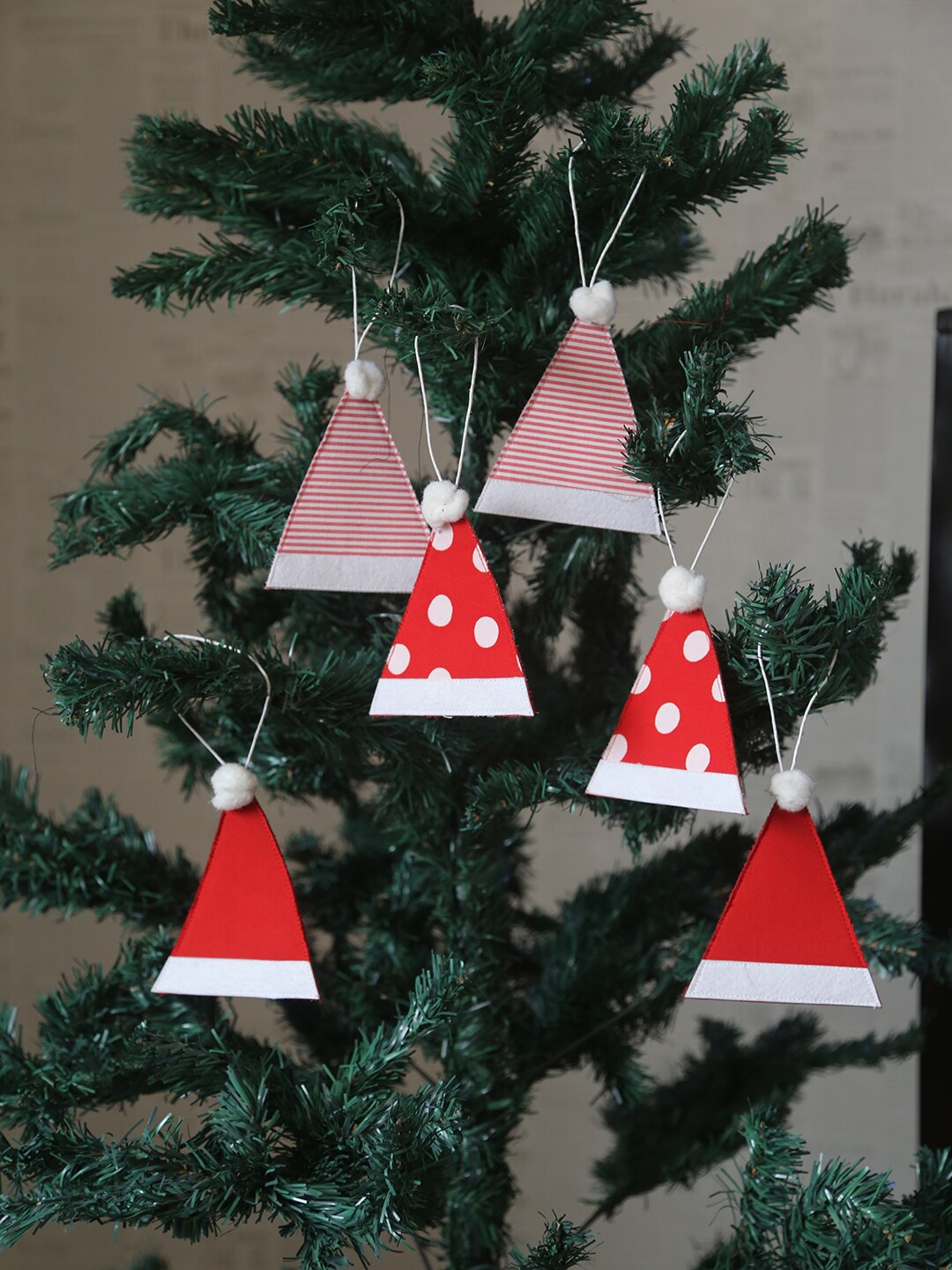 

My Gift Booth Set Of 6 Printed Caps Christmas Tree Hangings, Red