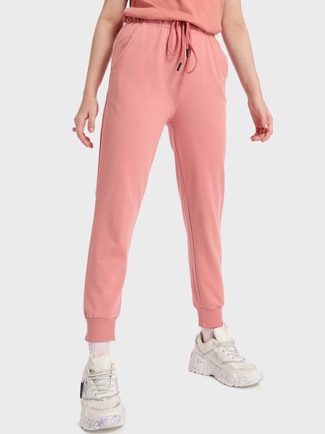 

Bewakoof Women Pink Solid Joggers