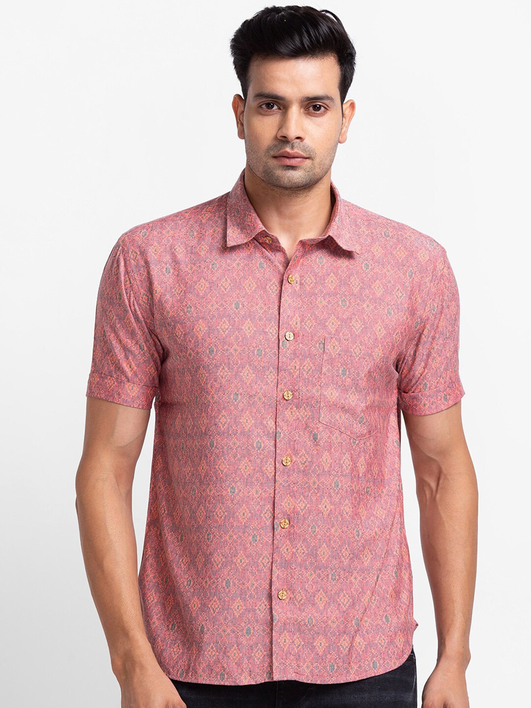 

SARVAMOHAN Men Peach-Coloured Original Printed Casual Shirt