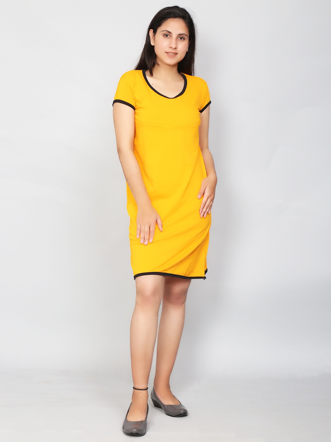 

SillyBoom Women Yellow & Black Maternity Tunic