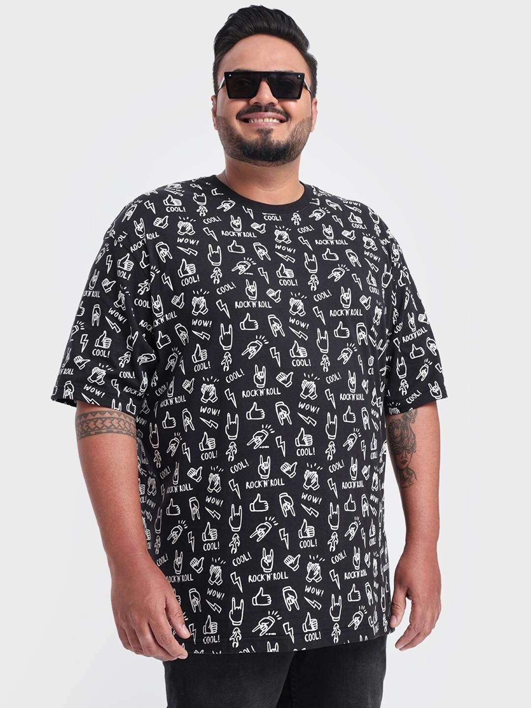 

Bewakoof Plus Men Black Printed Drop-Shoulder Sleeves Loose Cotton T-shirt