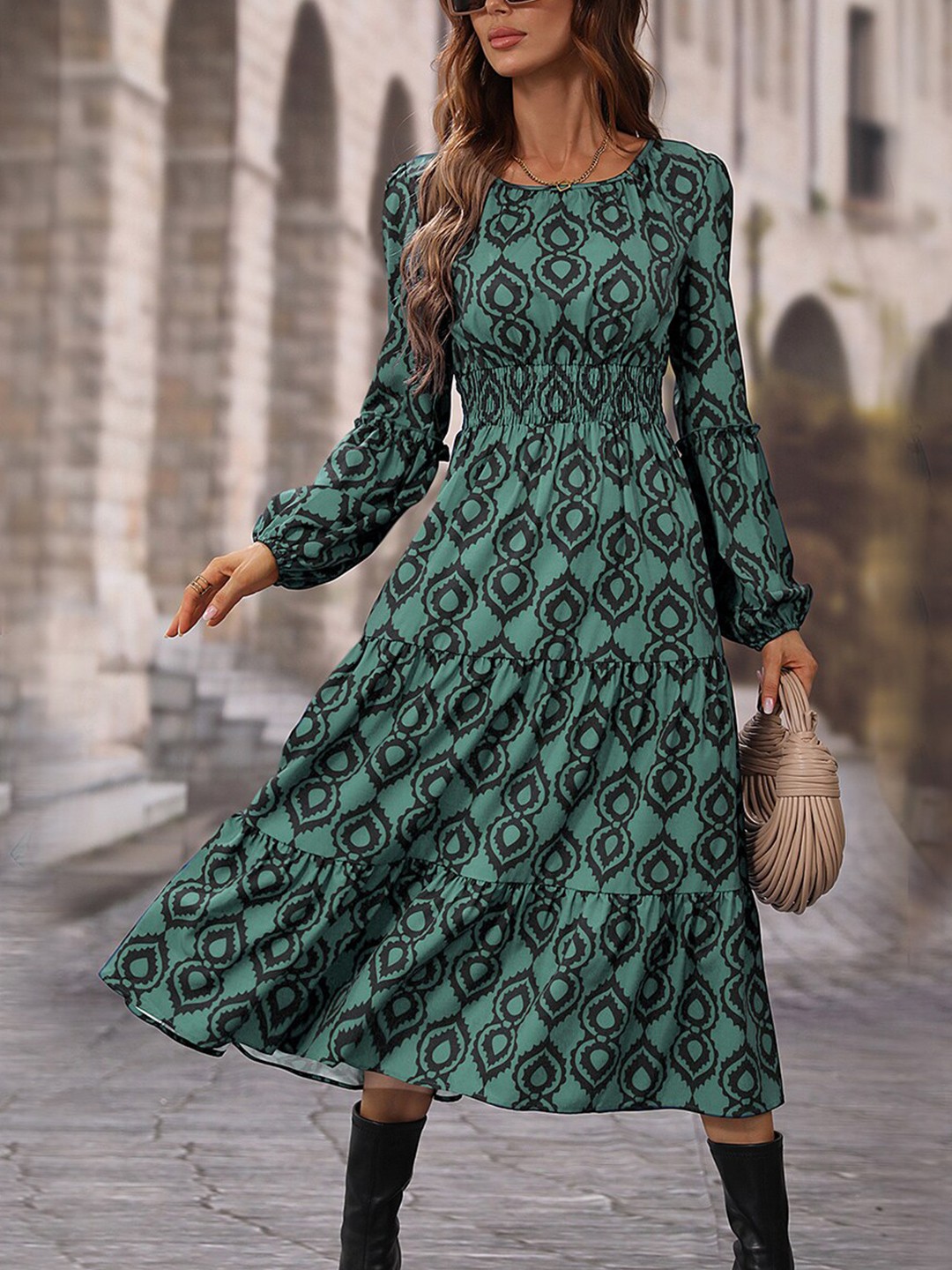 

BoStreet Geometric Printed Long Sleeves Fit and Flare Maxi Dress, Green