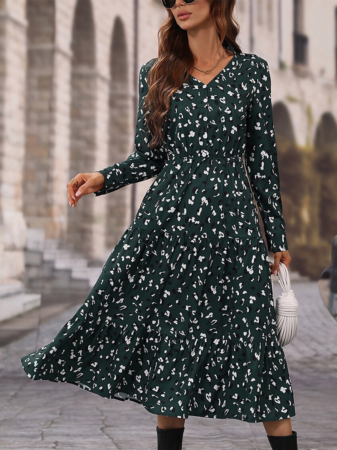 

BoStreet Women Green Fit And Flare Midi Dress