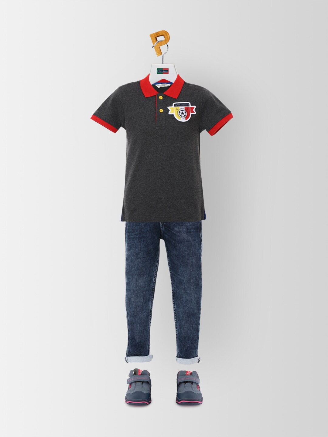 

Peter England Boys Grey Polo Collar Applique Cottton T-shirt