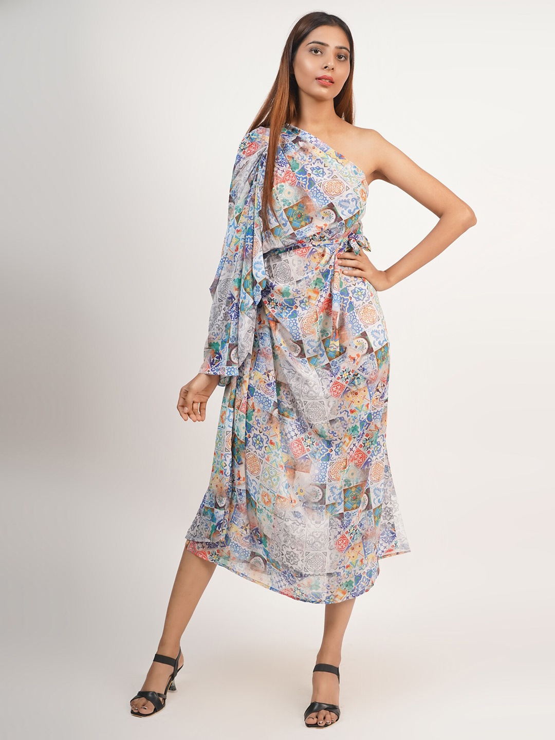 

Rajoria Instyle Off White Ethnic Motifs Printed Georgette Midi Dress