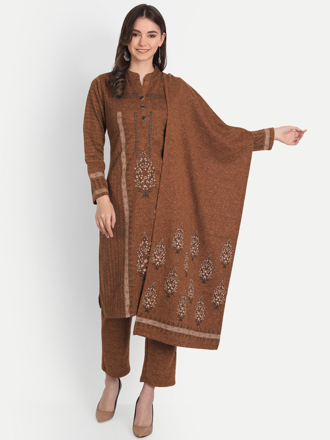 

HK colours of fashion Women Tan Ethnic Motifs Embroidered Sequinned Kurta with Trousers & With Dupatta
