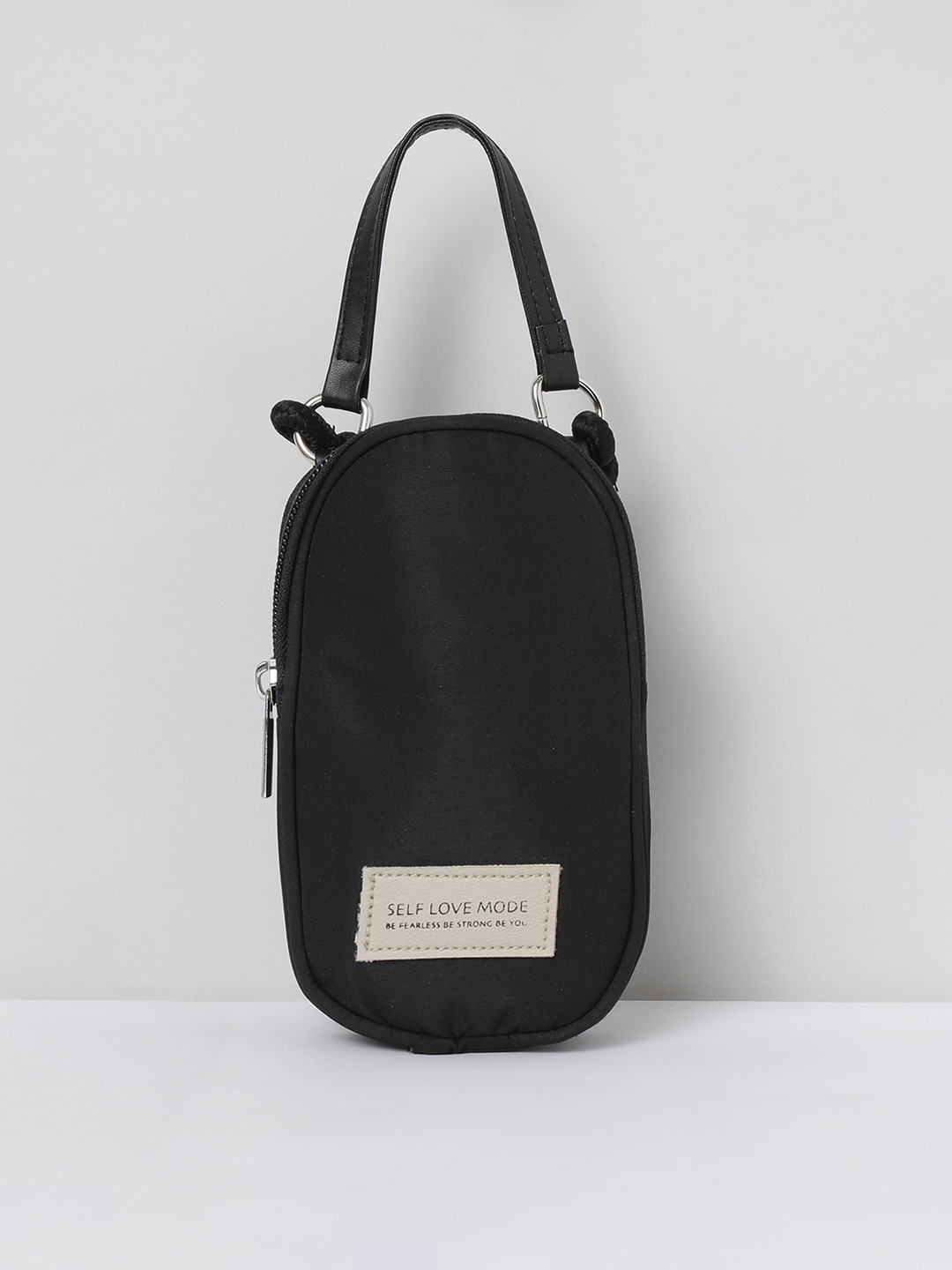 

max Women Black Structured Handheld Bag