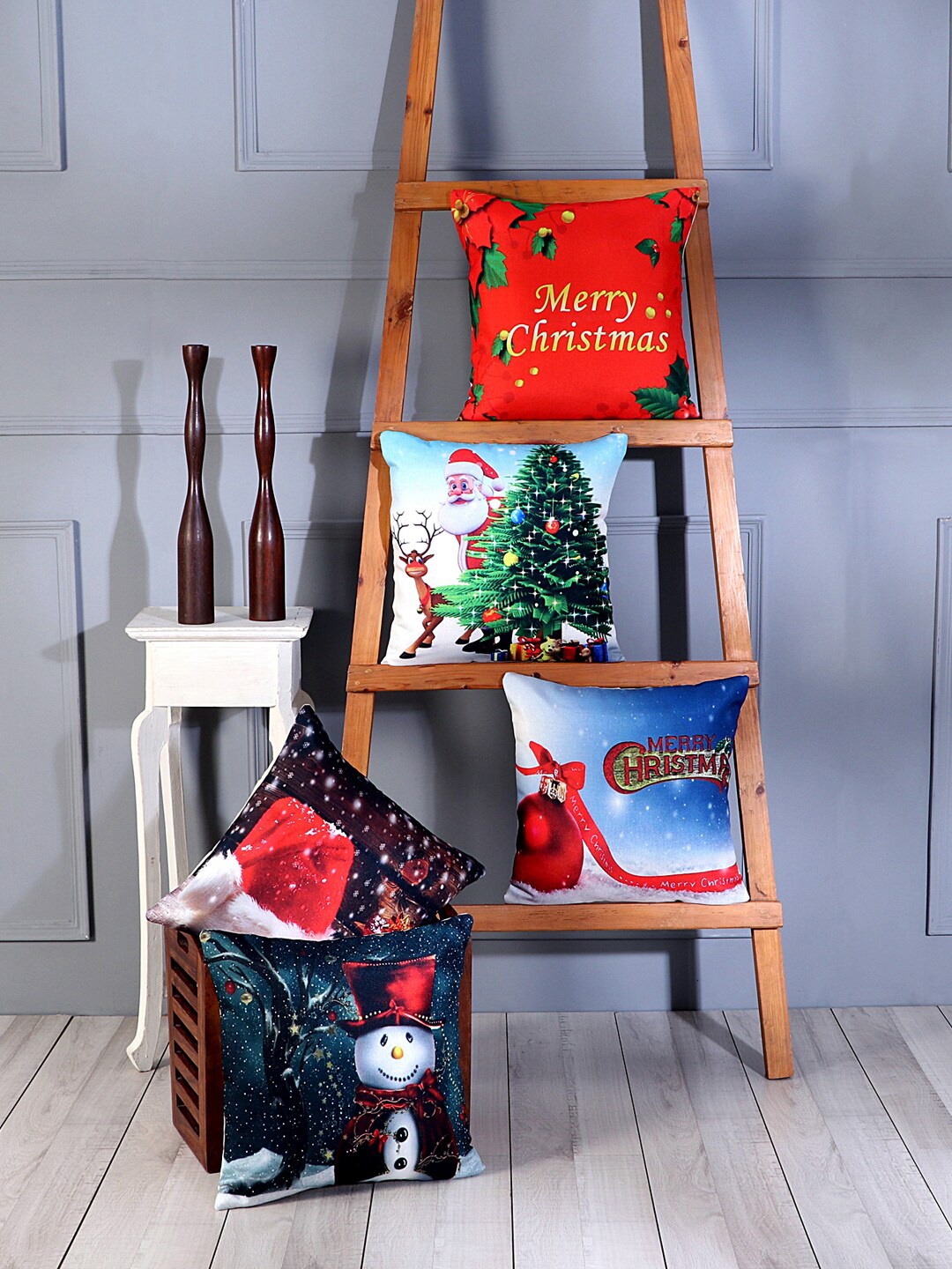 

SOKNACK Red & Blue Set of 5 Christmas Eve Square Cushion Covers