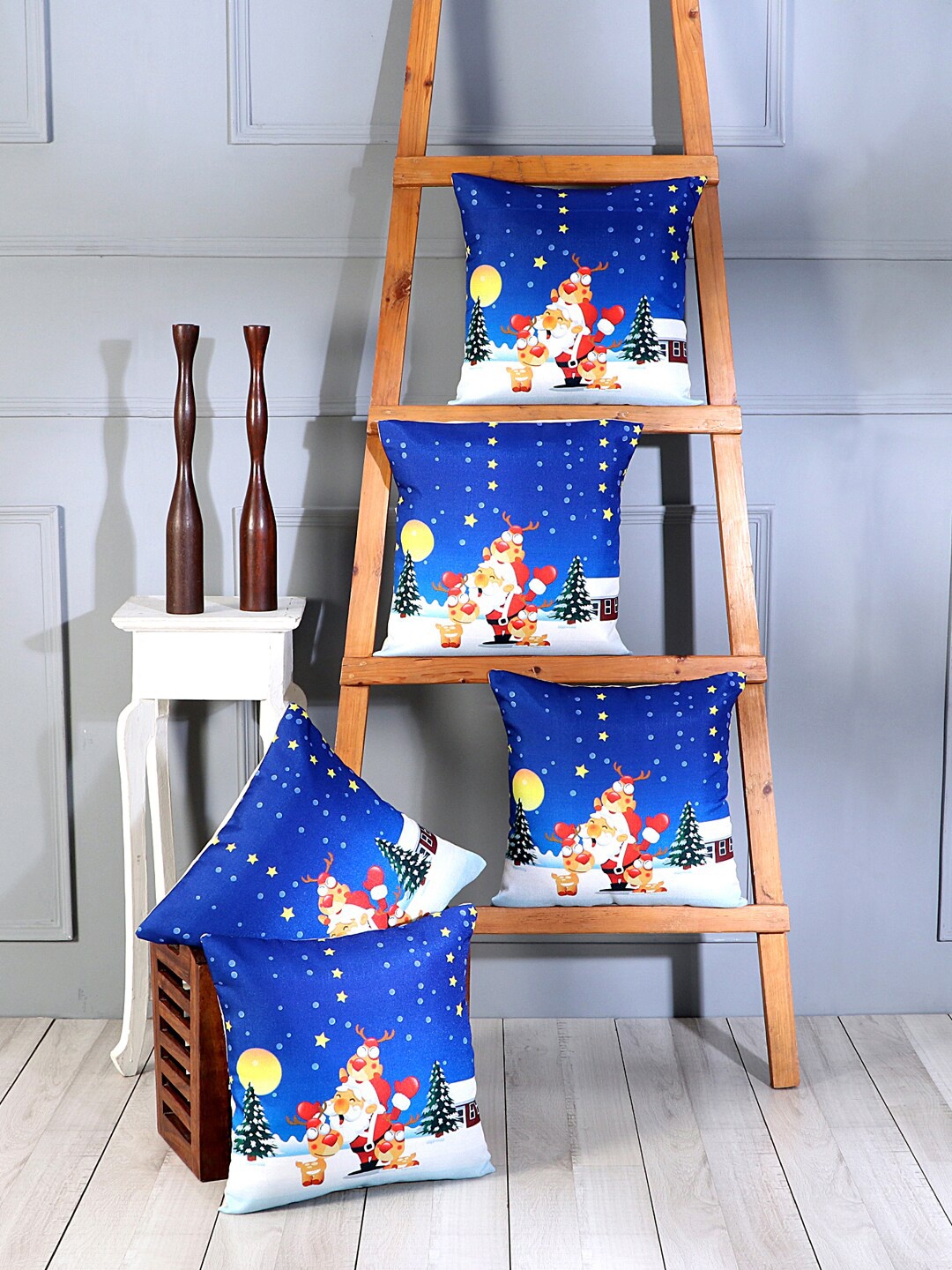 

SOKNACK Blue & White Set of 5 Christmas Eve Square Cushion Covers