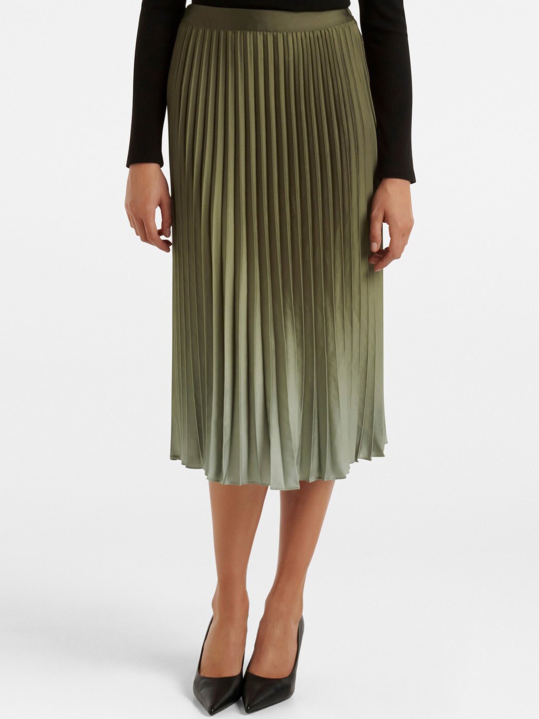 

Forever New Women Olive Green Ombre A-Line Accordion Pleated Midi Skirt