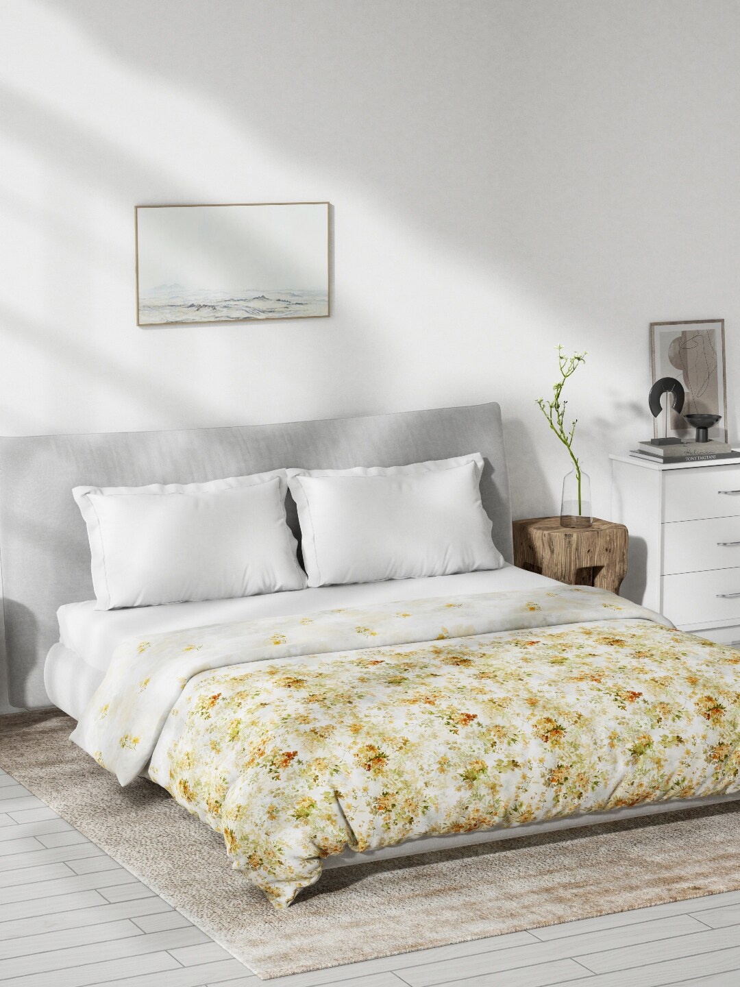 

DDecor White & Orange Floral Printed Mild Winter 150 GSM Cotton Double Bed Quilt
