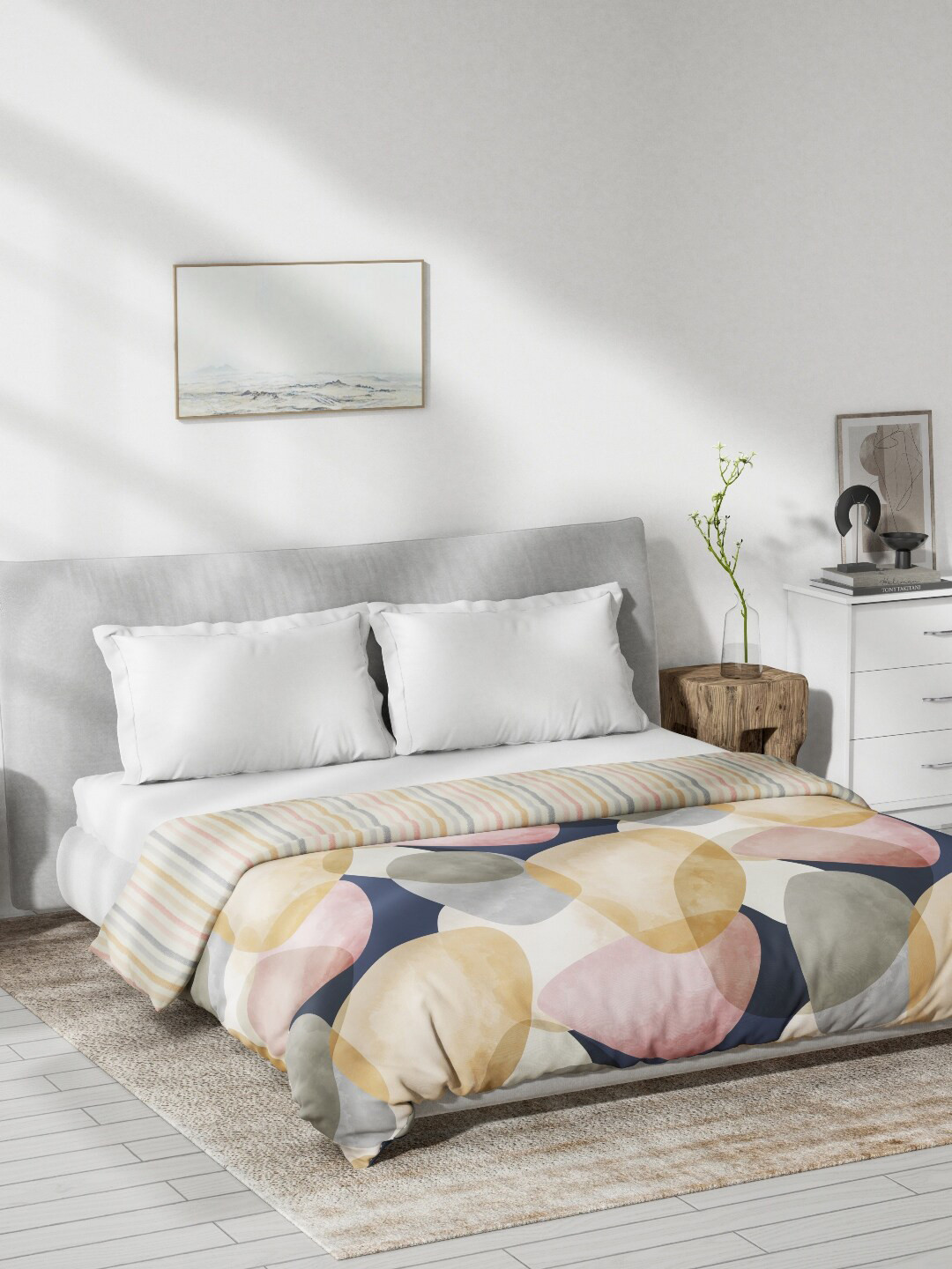 

DDecor Beige & Navy Blue Printed Mild Winter 150 GSM Cotton Double Bed Quilt