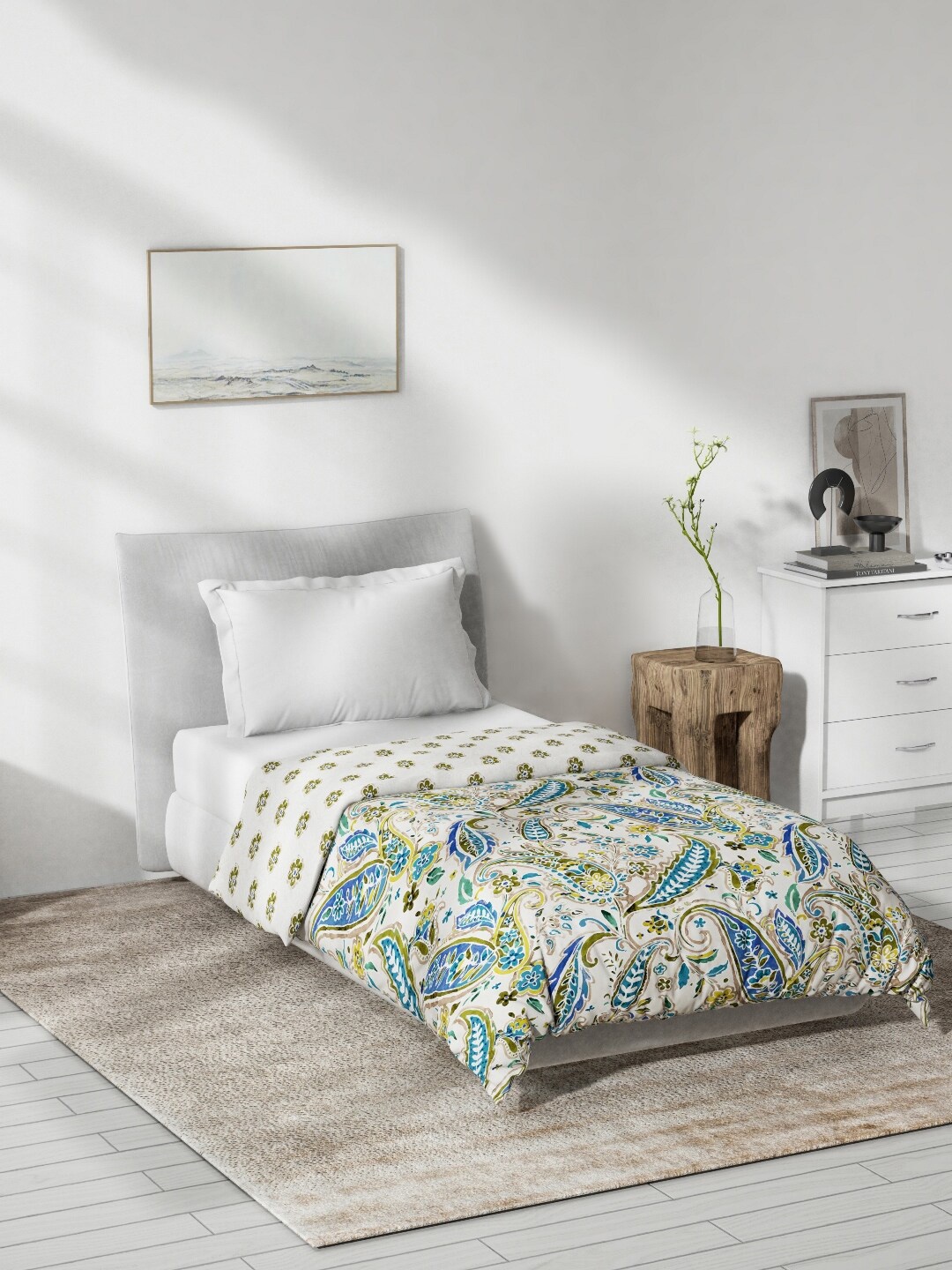 

DDecor Off White & Turquoise Blue Printed Mild Winter 150 GSM Cotton Single Bed Quilt