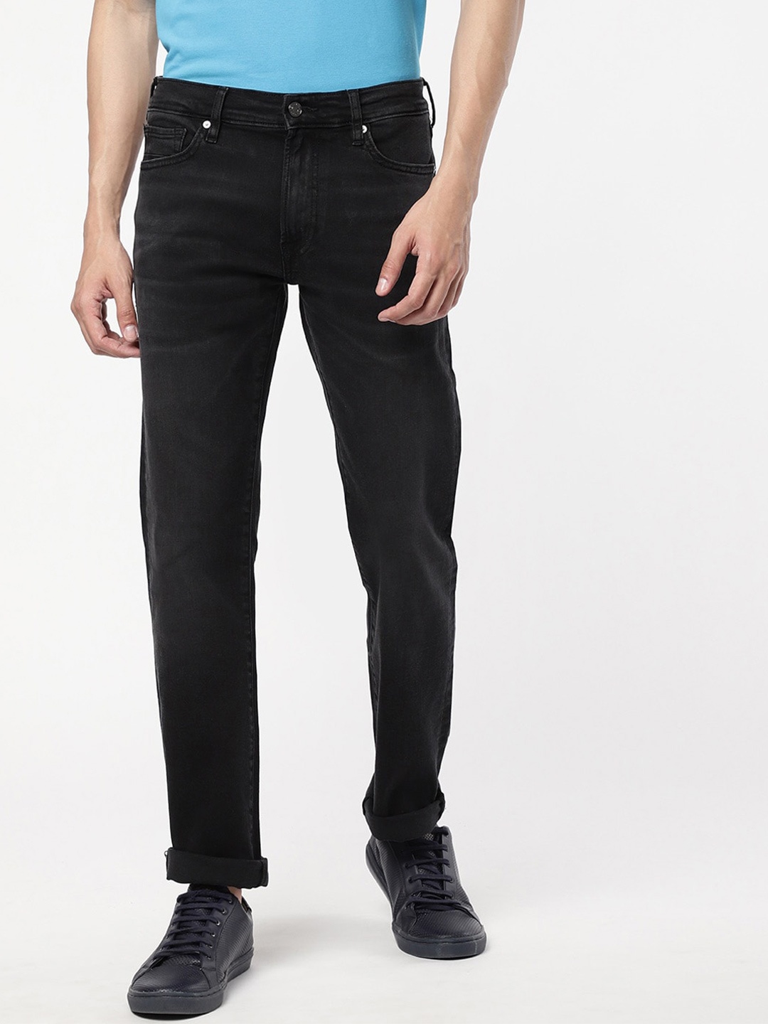 

EVERBLUE Men Solid Light Fade Stretchable Jeans, Black