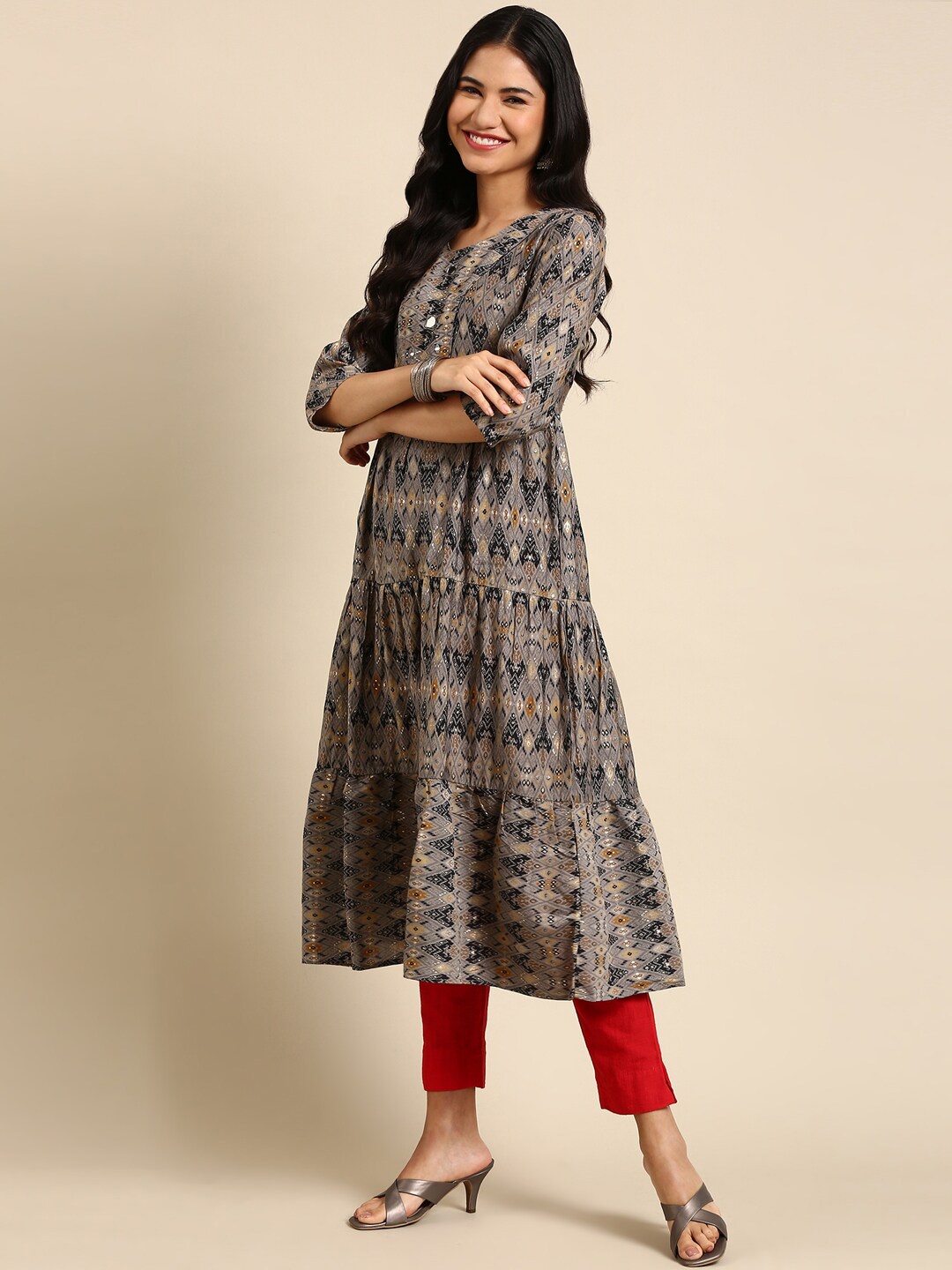 

SHOWOFF Women Grey Ethnic Motifs Printed Chanderi Silk Kurta