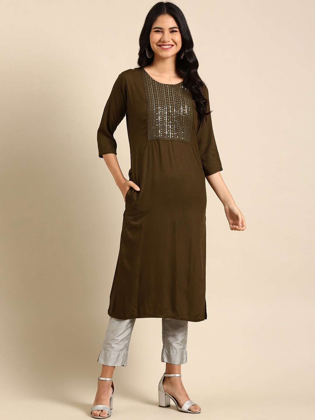 

SHOWOFF Women Olive Green Solid Kurta