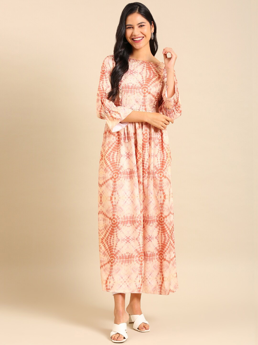 

SHOWOFF Women Tan Abstract Printed Flared Sleeves Kurta
