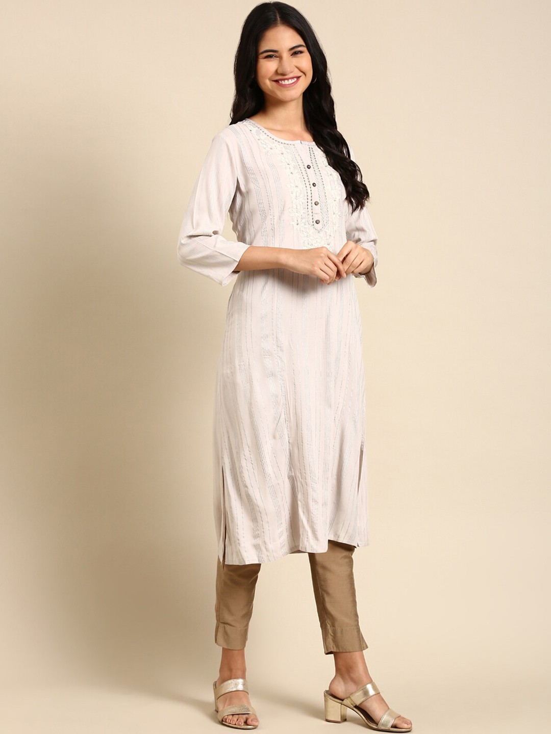 

SHOWOFF Women Pink & Silver-Toned Striped Kurta