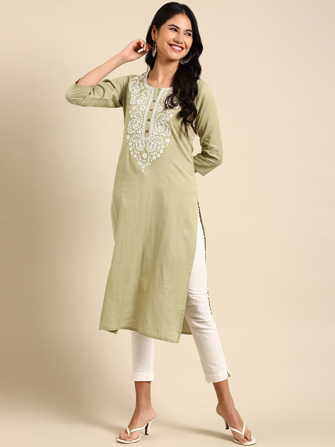 

SHOWOFF Paisley Embroidered Cotton Pastels Kurta, Sea green