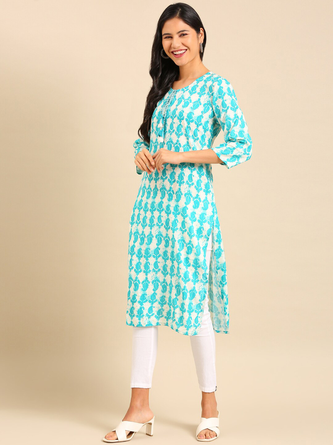 

SHOWOFF Paisley Printed Thread Work Cotton Kurta, Turquoise blue