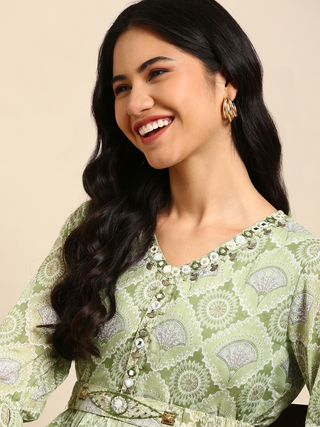 

SHOWOFF Floral Printed Mirror Work Kurta, Green