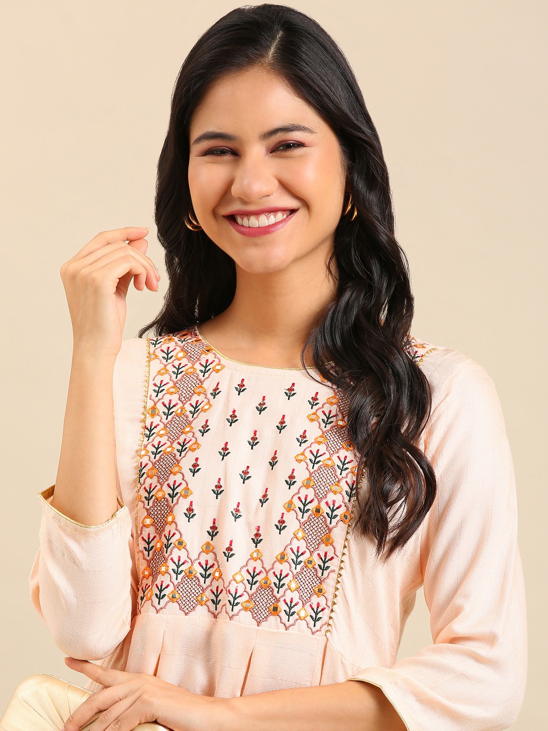 

SHOWOFF Women Peach-Coloured Yoke Design Mirror Work Kurta