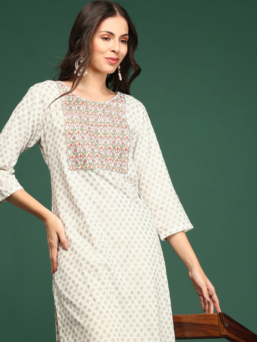

SHOWOFF Floral Embroidered Floral Cotton Kurta, Off white
