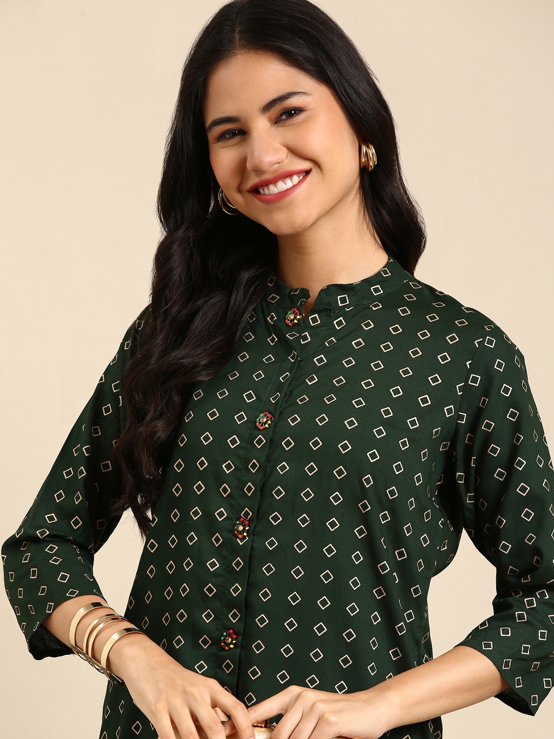 

SHOWOFF Women Green & Off White Geometric Printed Kurta