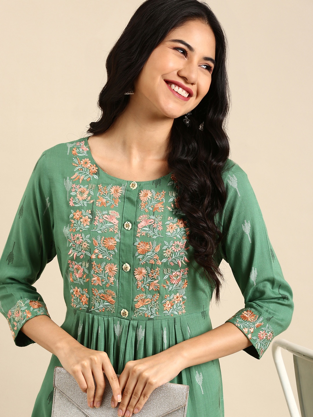 

SHOWOFF Floral Embroidered Cotton Kurta, Green